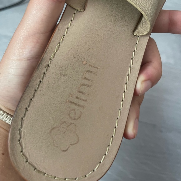 Sandals With Gold Detailing - Picture 2 of 2